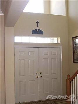 Entry/Foyer