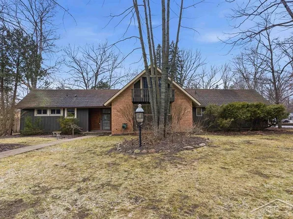 4905 Sturgeon Creek Pkwy, Midland, MI 48640