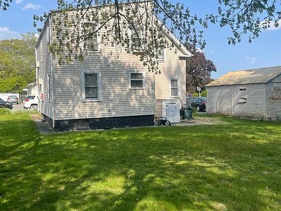 3rd image of 129 Hedley Ave