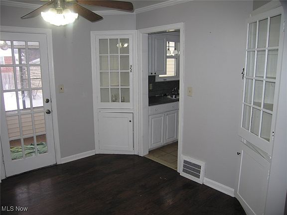 5th image of 1375 Winston Rd