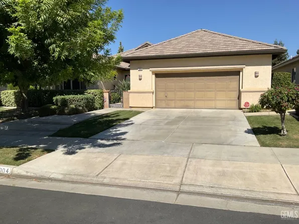 3004 Rose Petal St, Bakersfield, CA 93311