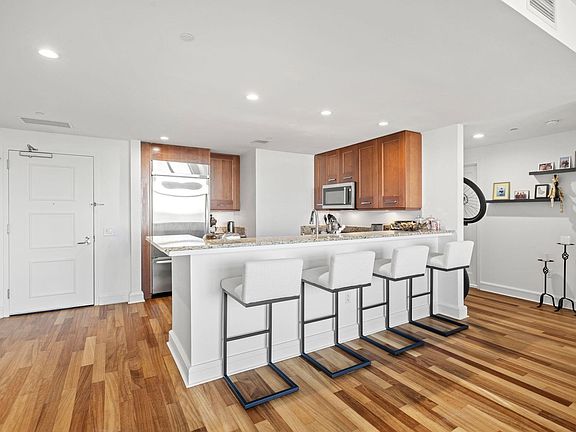 5th image of 8100 River Rd APT 716