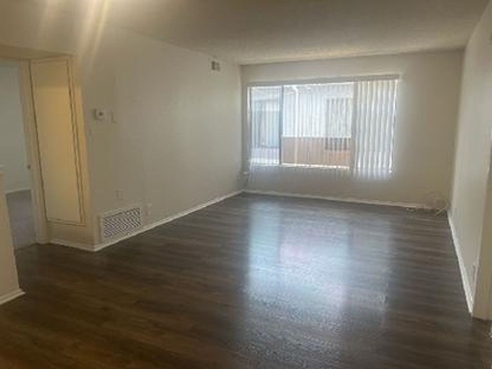 1st image of 13610 Vanowen St APT 204