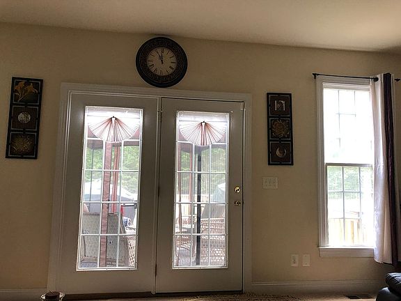 5th image of 34 Stallings Ln