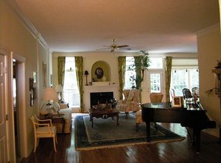 12407 Windsor Glade Dr, Matthews, NC 28105