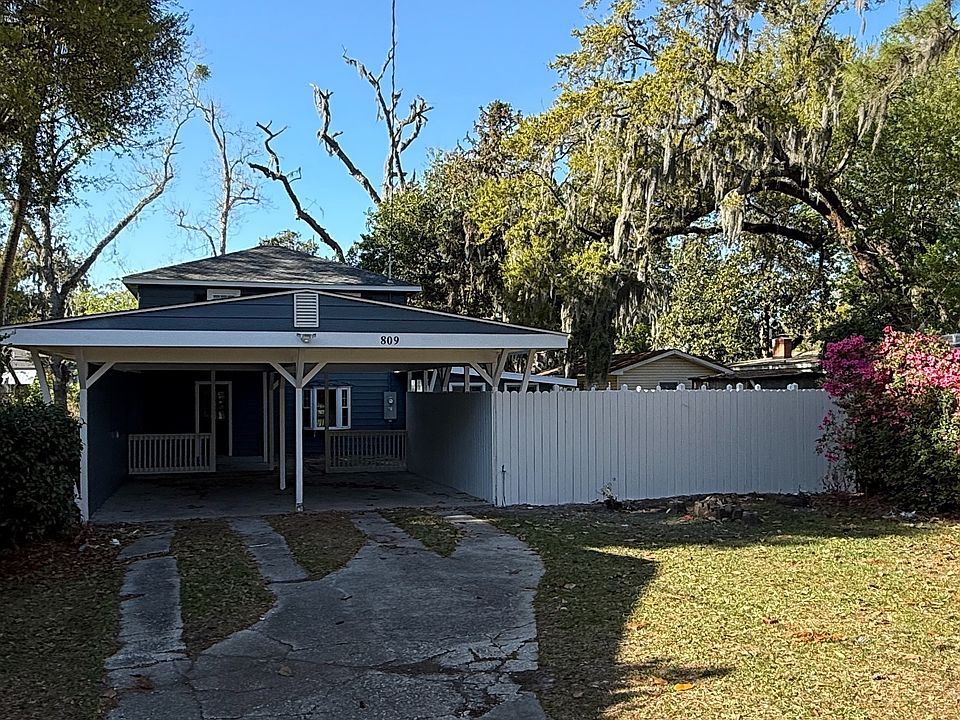 1st image of 809 3rd Ave