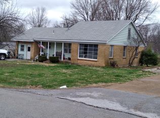 505 E Bedford St, Marshfield, MO 65706