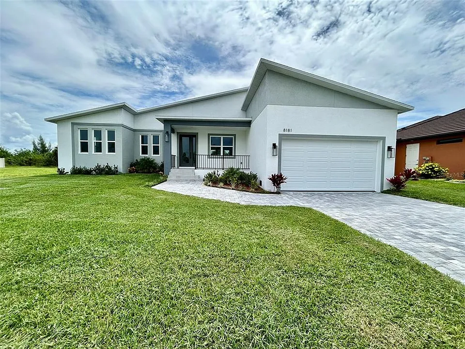 8181 Tecumseh Cir