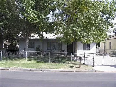 135 Bliss St photo 1