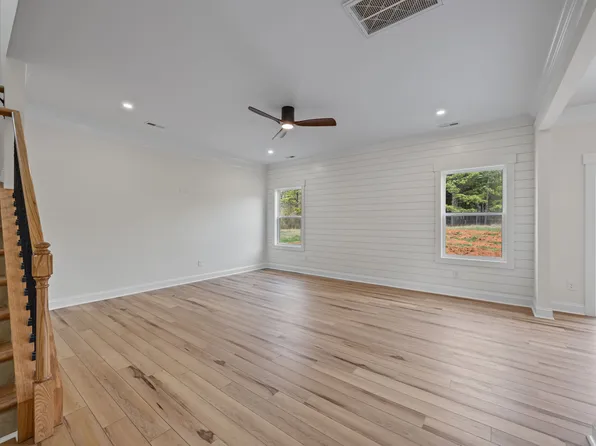 387 Lake Farm Dr, Salisbury, NC 28146