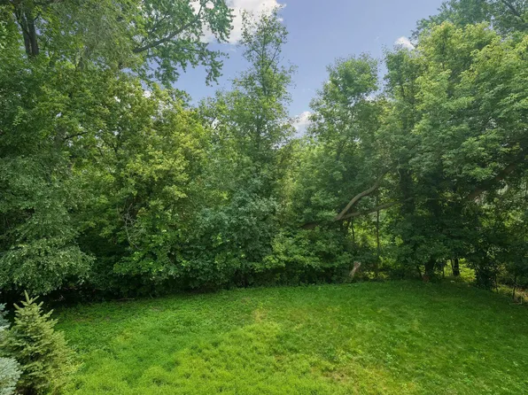3225 W 54th St, Edina, MN 55410