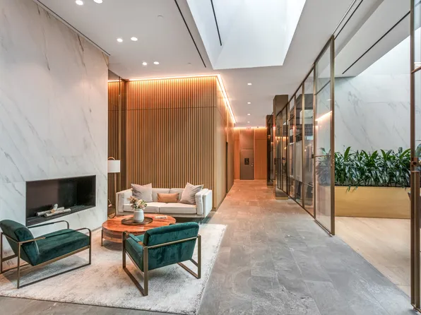 500 West 45th Street 526 image 8 of 9