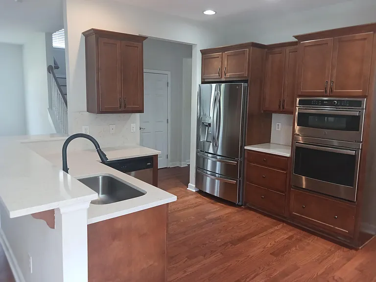 3040 Treadwell St — Photo 11