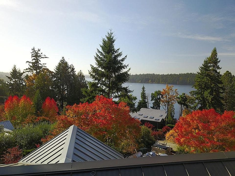 Lake and tree view upstairs