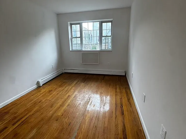 825 E 217th St #3 — Photo 2