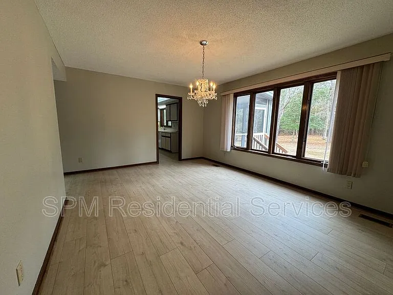 513 Edgewater Club Rd — Photo 11