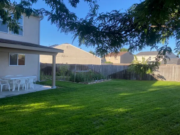 218 E Rose Lake Dr, Middleton, ID 83644