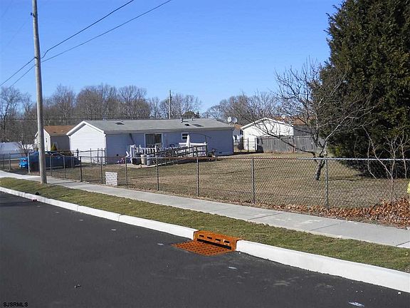 5th image of 712 Woodside Ave