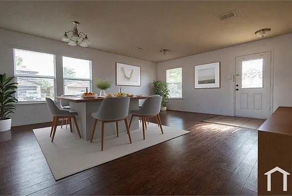1601 Lionheart Dr — Photo 3
