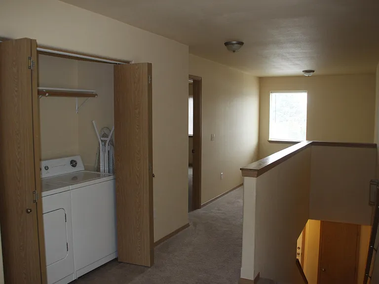 308 S Blake Rd — Photo 8