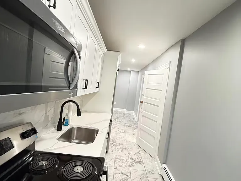 8 Lamprey St #1 — Photo 13