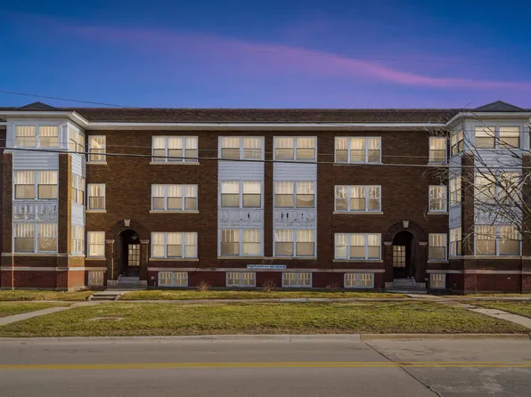 801 W 4th St, Waterloo, IA 50702