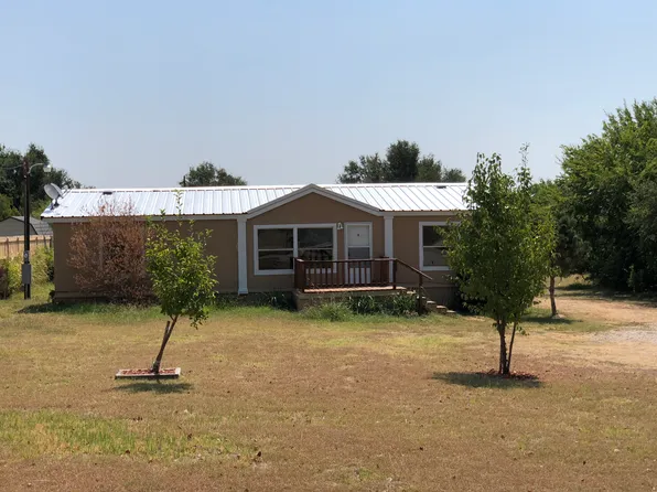 104 Kailyn Ln, Weatherford, TX 76085