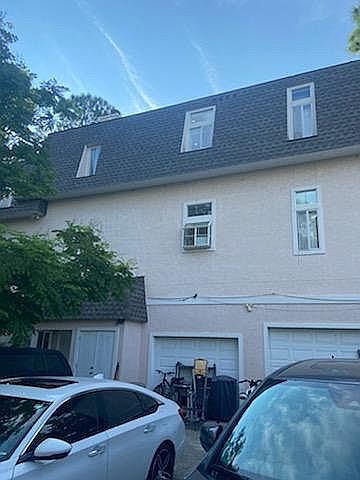 1st image of 6310 N Lagoon Dr