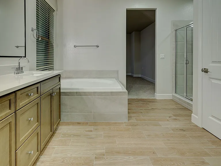 8660 N Haring Dr — Photo 15