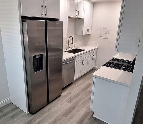 5th image of 10070 Gilbert St #2