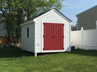 4673 N Main St, Fall River, MA 02720