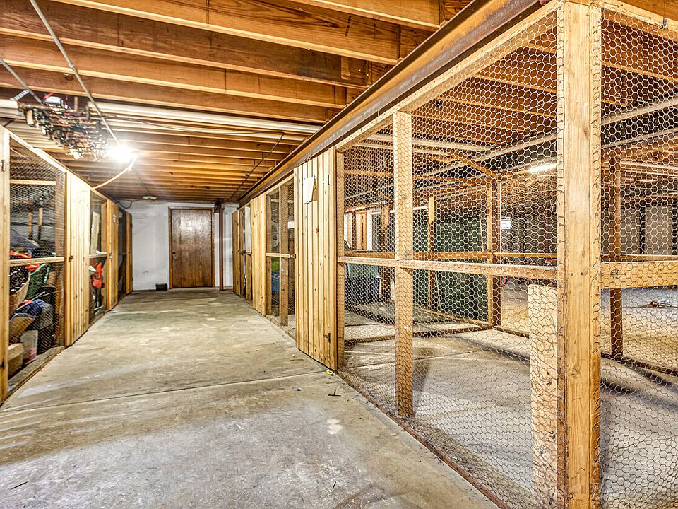 Building Photo 3