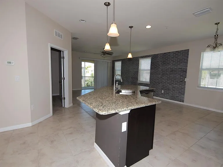 3125 Oriole Dr #104 — Photo 17