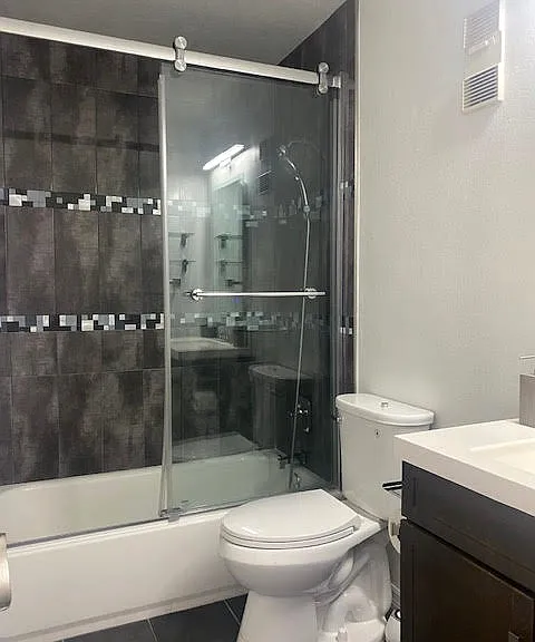 136 Pompano Dr SE #D — Photo 20
