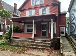 1233 Chestnut St, Franklin, PA 16323