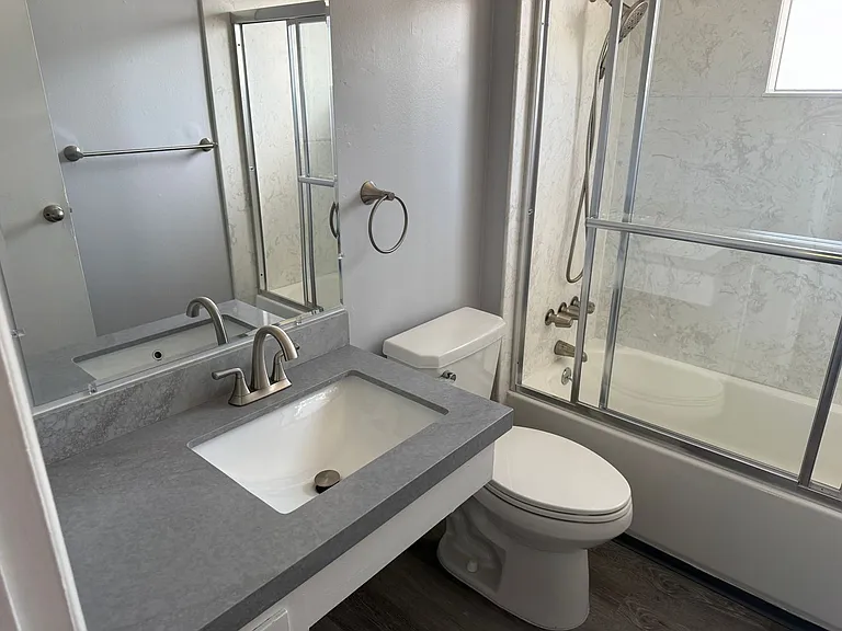 1153 Jefferson St — Photo 7