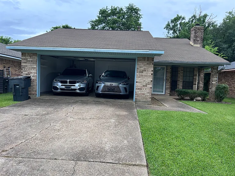 2614 Palmetto Dr — Photo 2