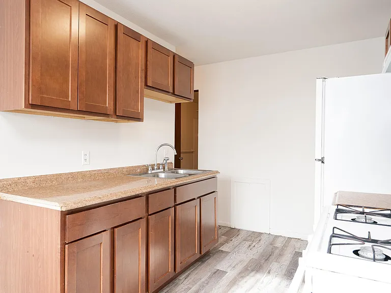Trentwood Apartments — Photo 4