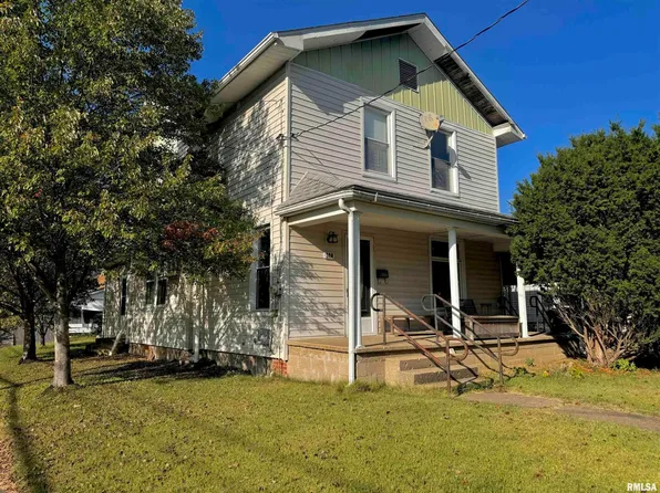 300 E 8th St, Johnston City, IL 62951