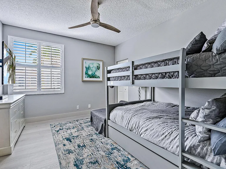 Resort Ln — Photo 19