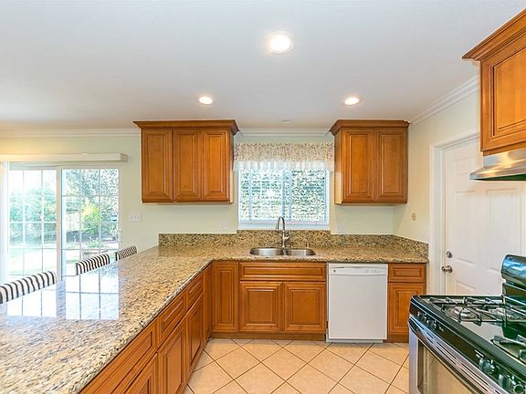 4th image of 9641 Mount Dana Cir