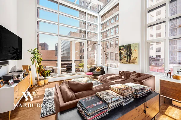 Rented by Warburg | media 7