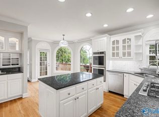 208 Lake Carmel Ct, Huntsville, AL 35811