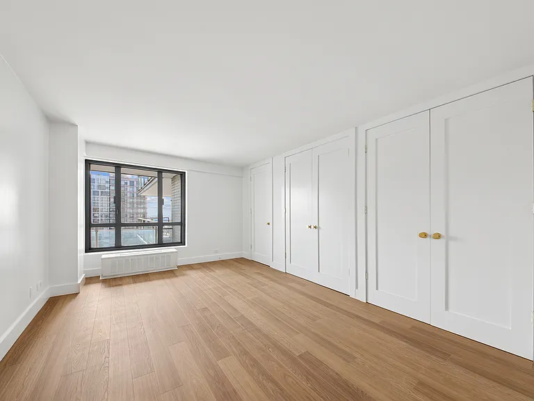 501 E 87th St #18A — Photo 8