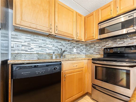 3rd image of 411 Hobron Ln APT 2603