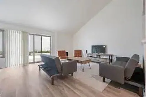 6630 Elmhurst Dr — Photo 15