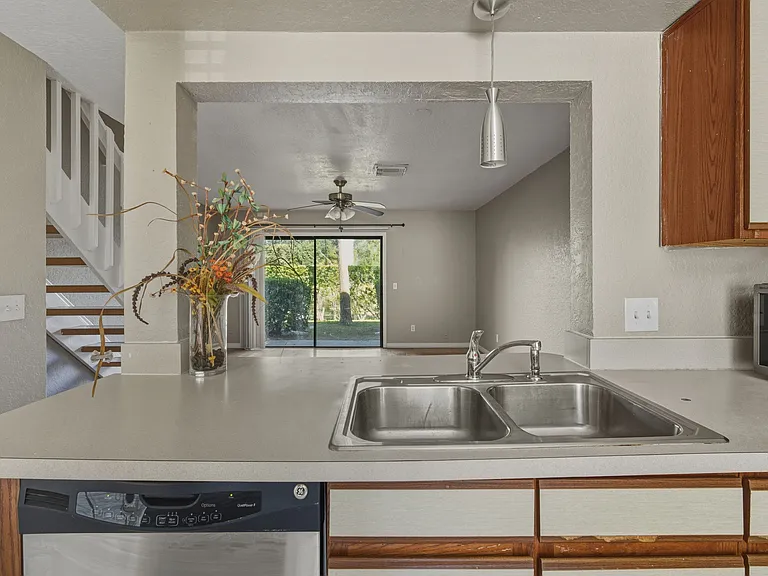 16545 Lake Brigadoon Cir — Photo 6