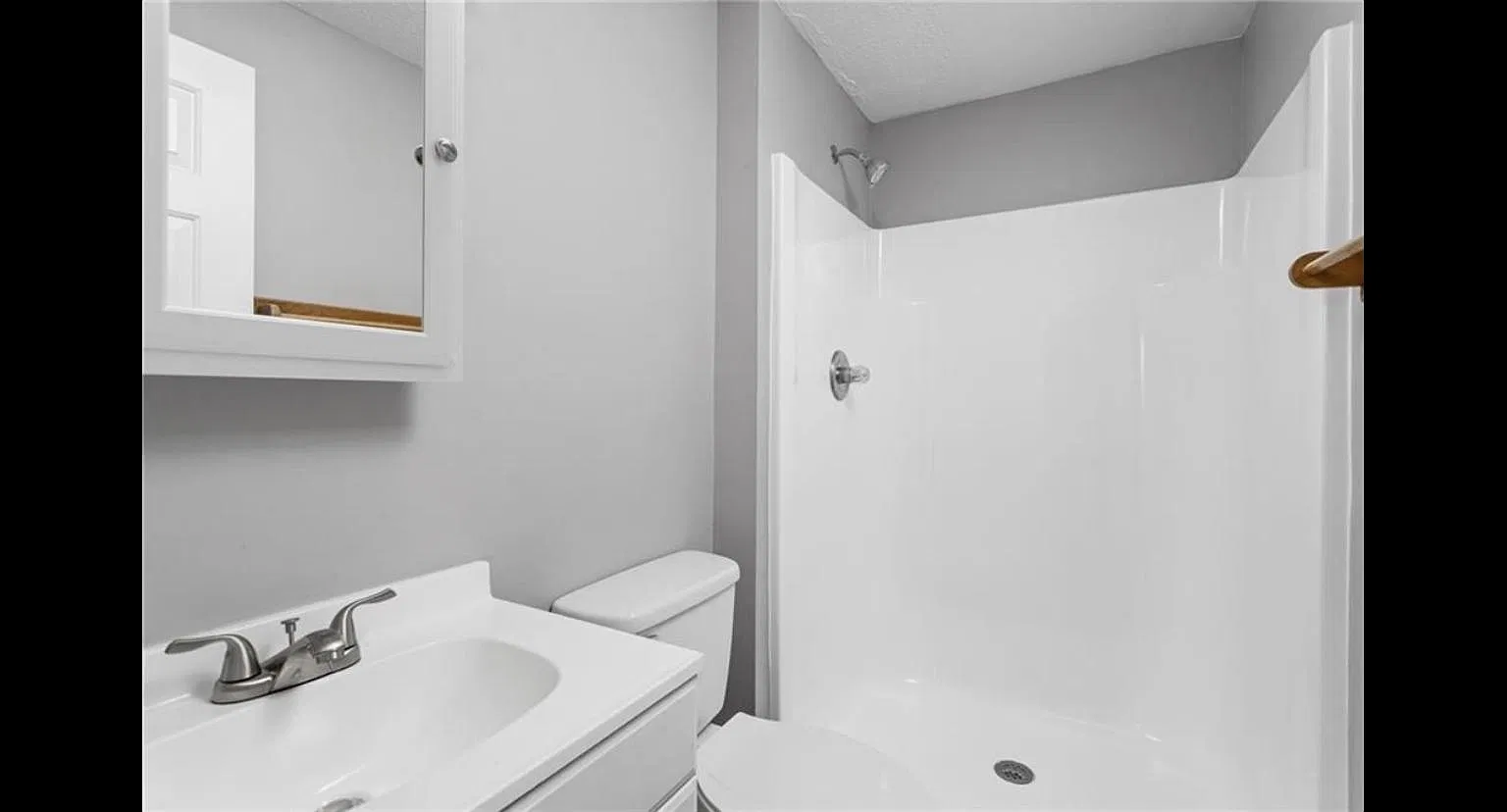 4 bed, 1445 sqft, $1,850 — Photo 3