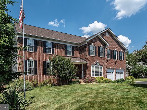 4th image of 13557 Den Hollow Ct