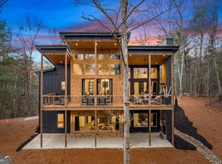 379 Mountain Rivers Ln, Mineral Bluff, GA 30559